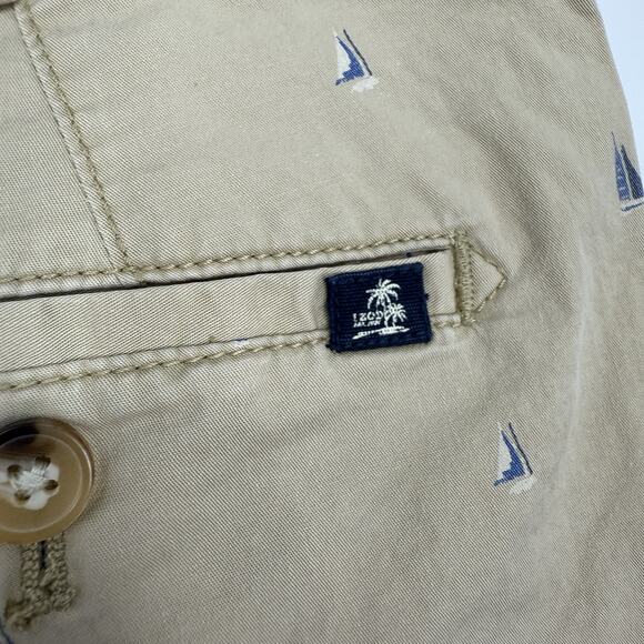 IZOD Advantage Performance Chino Shorts size 34 Khaki Sailboats Print 9.5" Insm - Picture 5 of 8